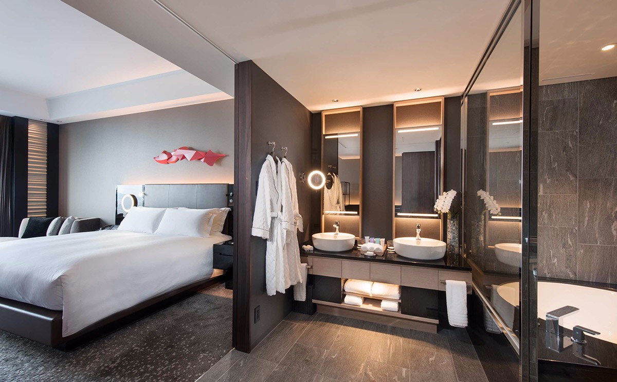 ヨーロピアンスタイルの完全にカスタマイズされたホテルの寝室の家具のベッドルームセット
